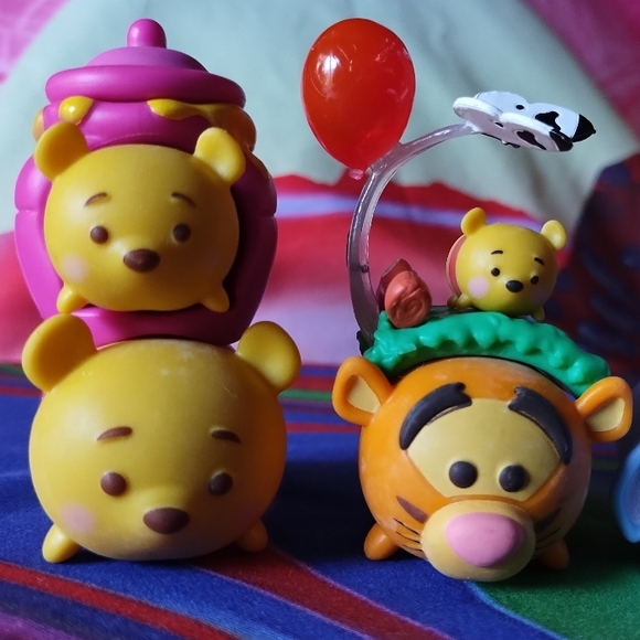 Disney Tsum Tsum Tigger Butterfly Balloon Hill Mystery Stack Pack Series 4 - Picture 7 of 9